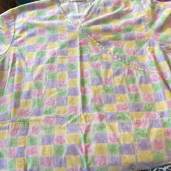 5 Colorful Patterned Scrub Tops 2x - Picture 5 of 6